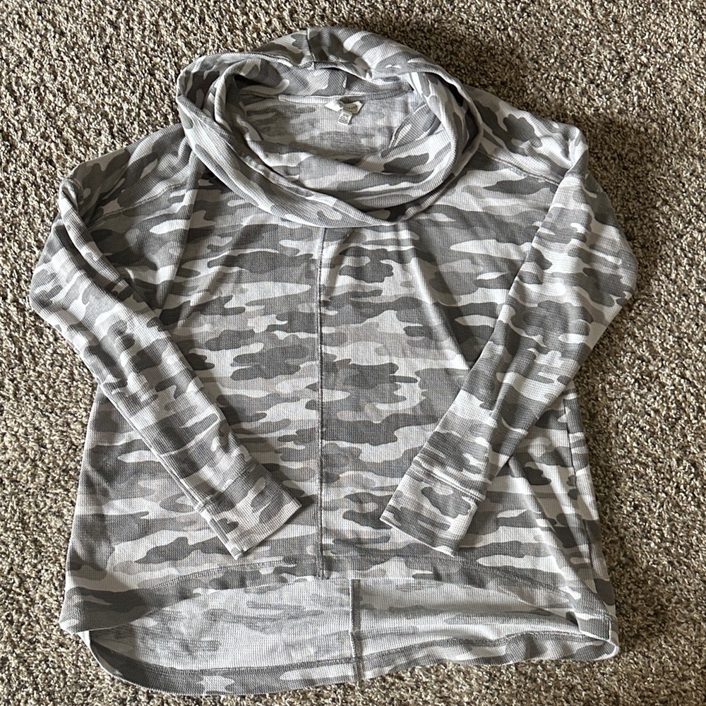 Lucky Brand Gray Camouflage Sweater